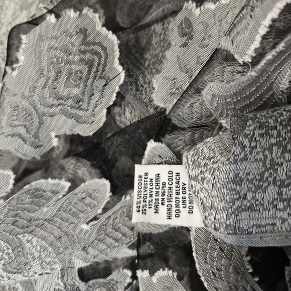 Elegant Black and Gray Floral Scarf - Picture 8 of 9